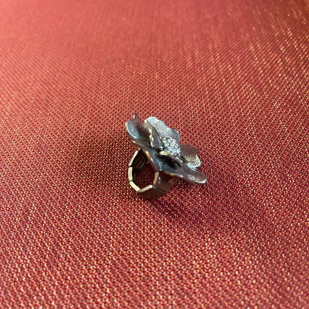 Large Silver Flower Statement Ring Adjustable Cocktail Jewelry Textured Petals - Picture 4 of 6